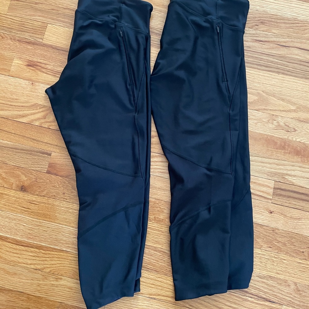 Under armour leggings set of 2